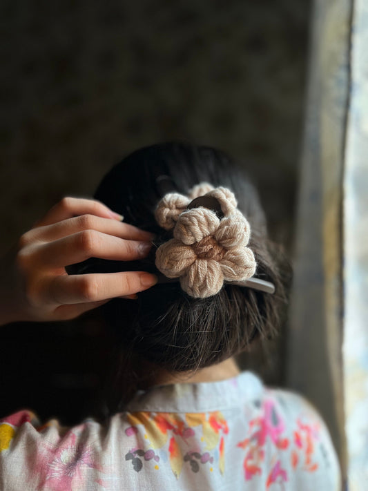 Beige Floral Hair Clip